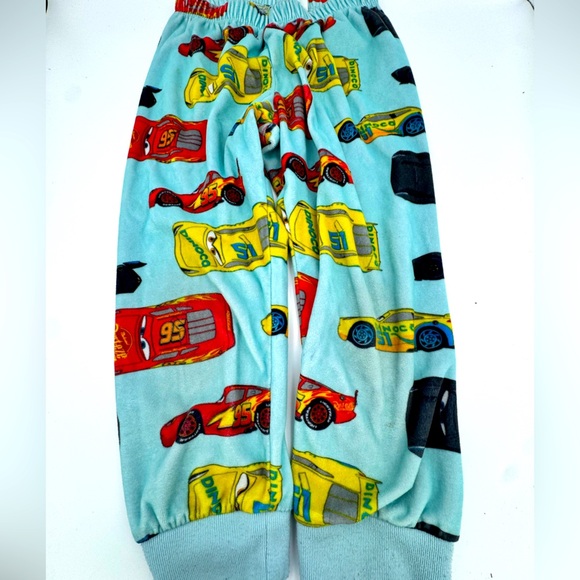 Disney Cars Sz 4 velvety soft Pajama Set - Picture 8 of 9